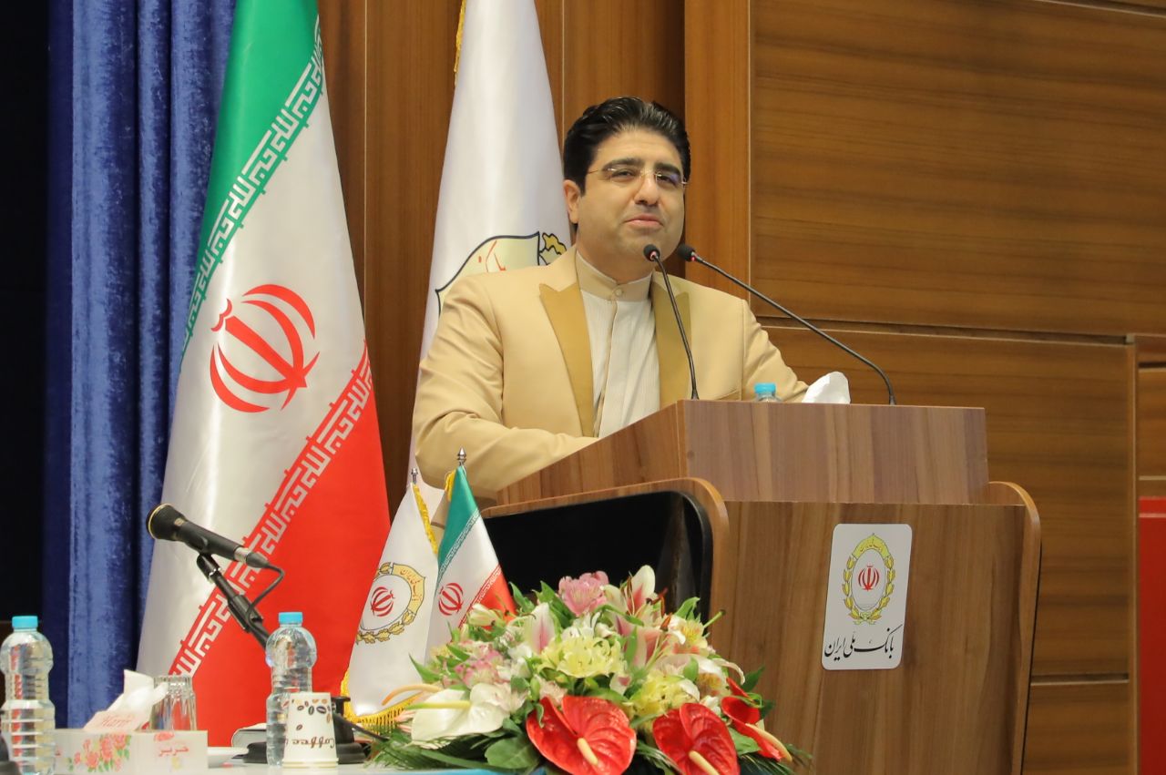 اجرای احمد اکبرنژاد