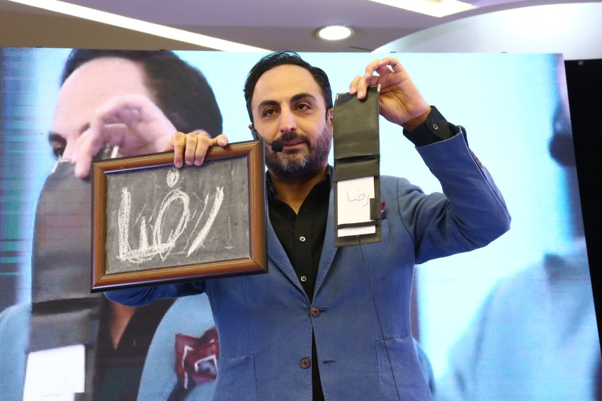 سعید فتحی روشن شعبده بازی